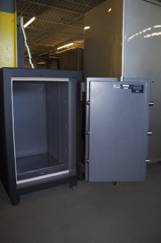 3320 Original Safe and Vault Inc. TL30X6 High Security Used Safe